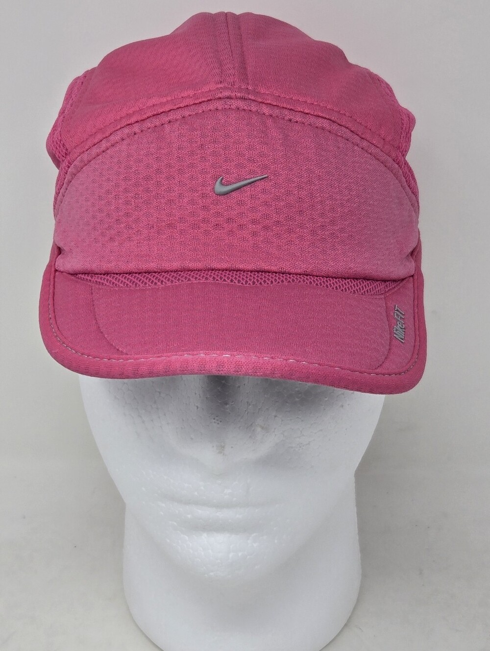 Nike Daybreak Tailwind Hat Cap Dri-Fit 5 Panel Mesh Pink Lightweight Running